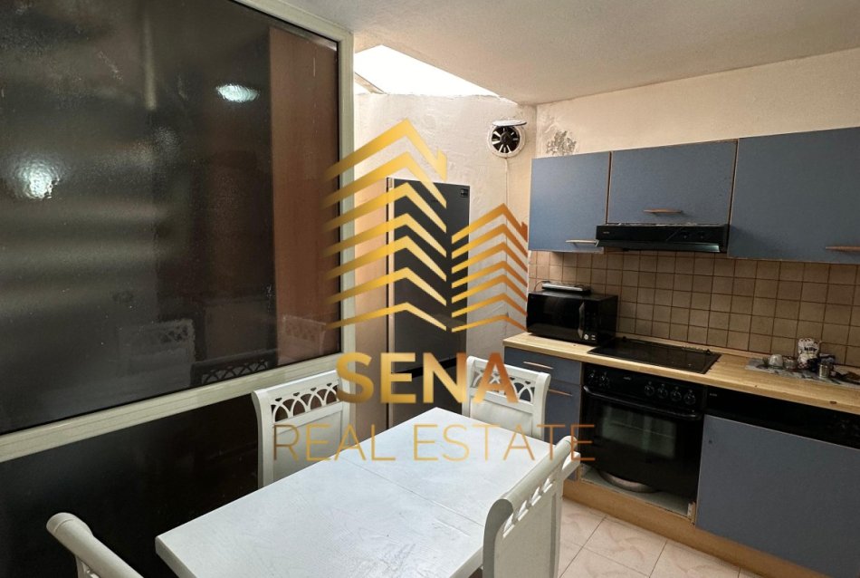 Tirane, jepet me qera apartament 3+1+Aneks+Ballkon Kati 2, 150 m² 650 € (Brryli - Rruga Arkitekt Kasemi)