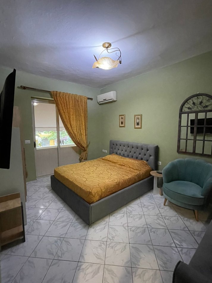 Tirane, jepet me qera apartament 1+1+Ballkon Kati 2, 70 m² 630 € (Bulevardi i ri)