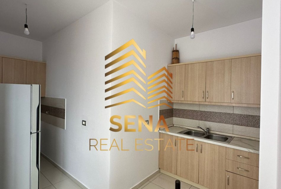 Tirane, jepet me qera apartament 2+1+Ballkon Kati 5, 100 m² 550 € (Rruga e Elbasanit)