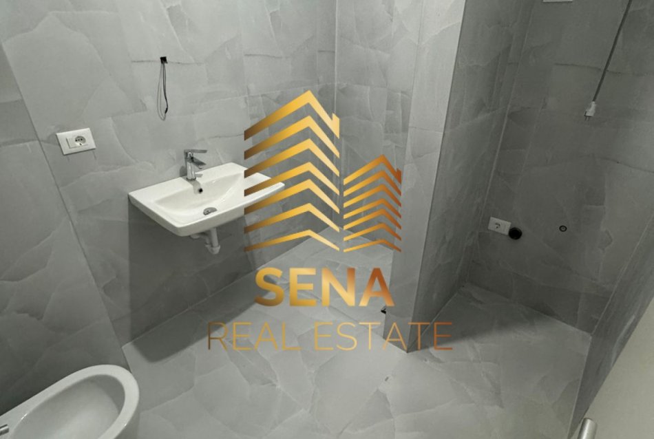 Tirane, jepet me qera apartament 2+1+Ballkon Kati 7, 75 m² 350 € (Rruga Pasho Hysa, Ali Demi)