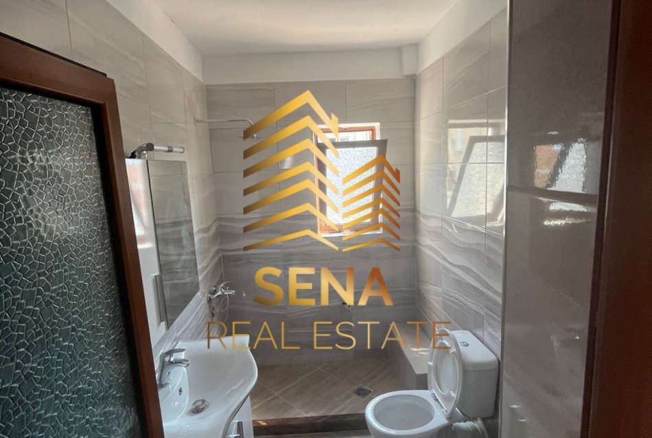 Fier, shitet apartament 1+1 Kati 5, 54 m² (Rruga 29 Marsi Patos)