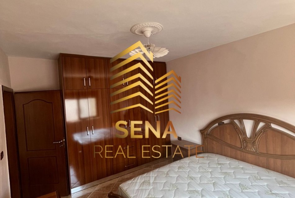 Fier, shitet apartament 1+1 Kati 5, 54 m² (Rruga 29 Marsi Patos)