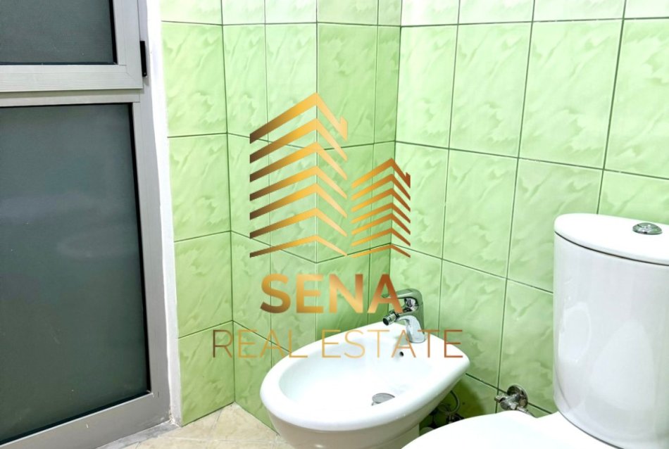 Tirane, jepet me qera garsonier 1+1 Kati 4, 45 m² 500 € (Rruga Dhimitër Shuteriqi)