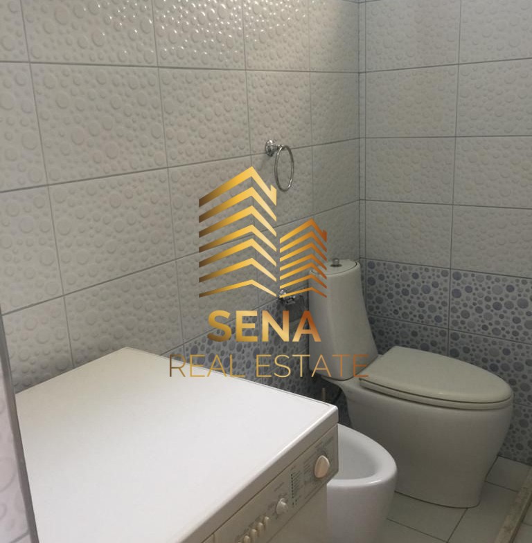 Tirane, jepet me qera apartament 1+1 Kati 1, 70 m² 300 € (Rruga Sabaudin Gabrani)