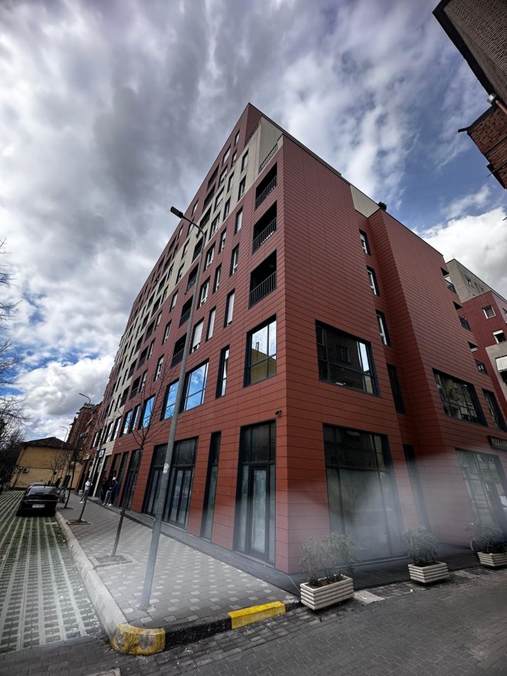 Tirane, jepet me qira Kati 7, 105 m² (Hoxha Tahsim)