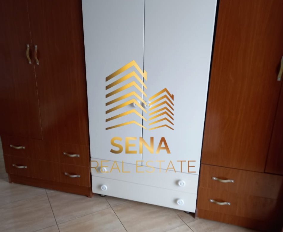 Tirane, jepet me qera apartament 1+1 Kati 5, 60 m² 400 € (Rruga e Dibres)