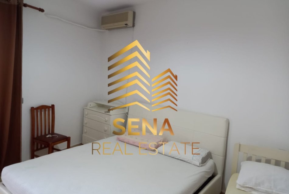 Tirane, jepet me qera apartament 1+1 Kati 5, 60 m² 400 € (Rruga e Dibres)