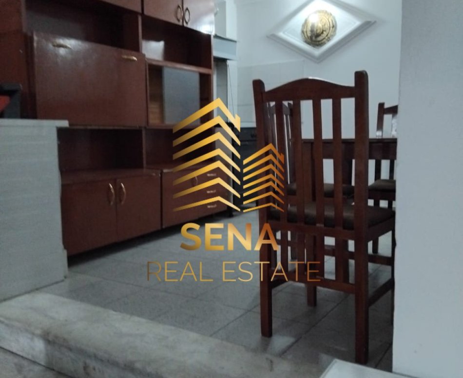 Tirane, jepet me qera shtepi 2+1+Ballkon Kati 2, 70 m² 400 € (Rruga 4 Dëshmorët)