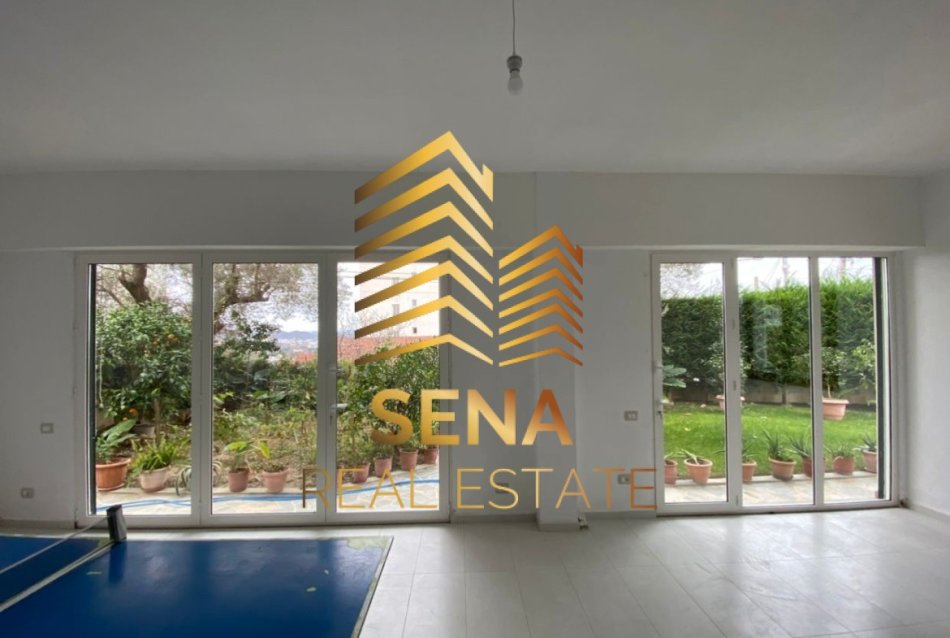 Tirane, jepet me qera ambjent biznesi Kati 0, 100 m² 450 € (Fuat Toptani)