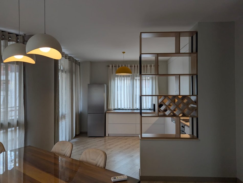 Tirane, jepet me qera apartament 3+1+3, 170.78 m2 , 2300 €uro/muaj (Rruga SAMI FRASHERI,TIRANE)