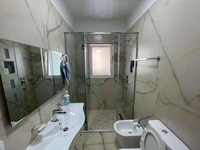 Tirane, shes apartament 1+1+Ballkon Kati 5, 68 m² 75.000 € (Fresk)