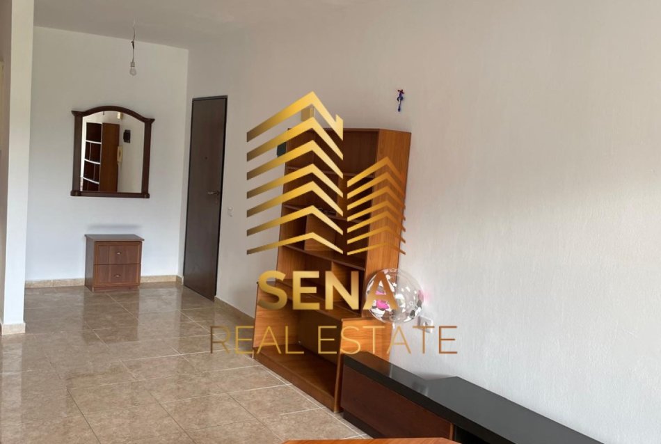 Tirane, jepet me qera apartament 2+1 Kati 3, 95 m² 450 € (Prane bar Deja Vu)
