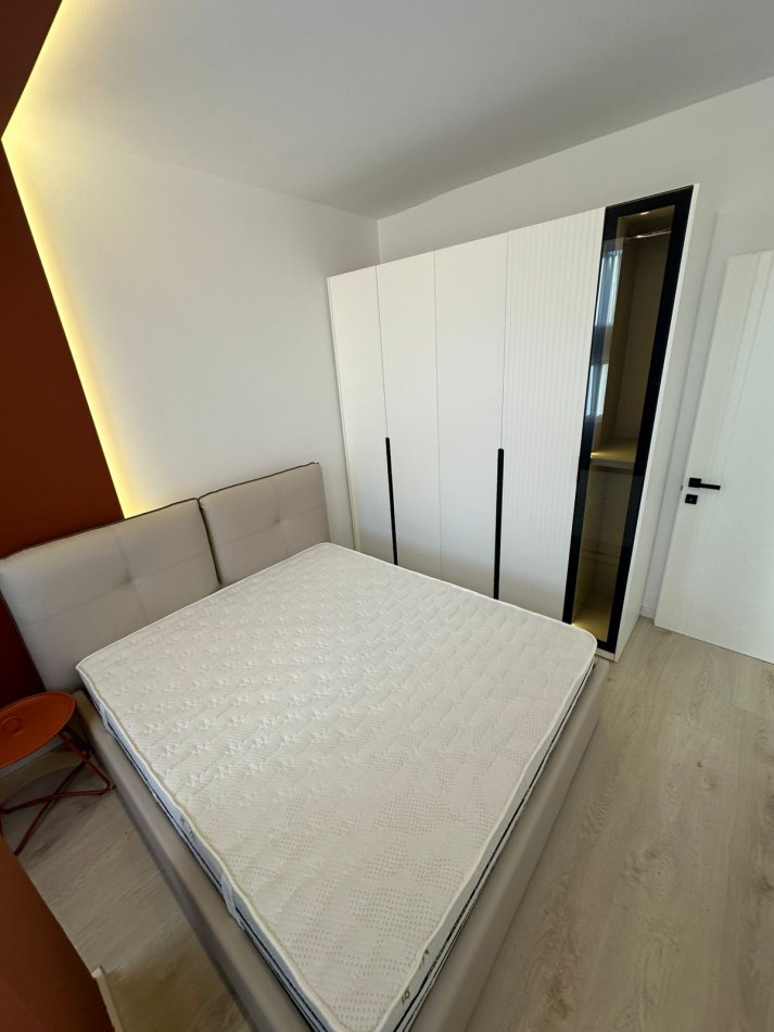 Tirane, shitet apartament 1+1 Kati 5, 49 m² 141.000 € (Komuna e Parisit)