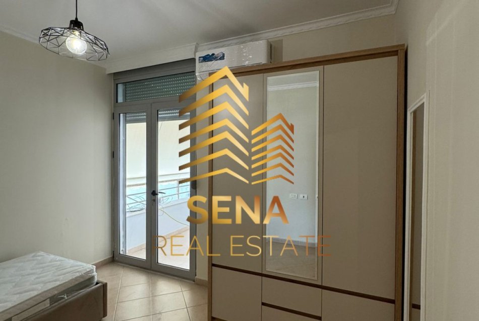 Tirane, jepet me qera apartament 3+1+Ballkon Kati 5, 100 m² 650 € (Rruga Muhamed Deliu)