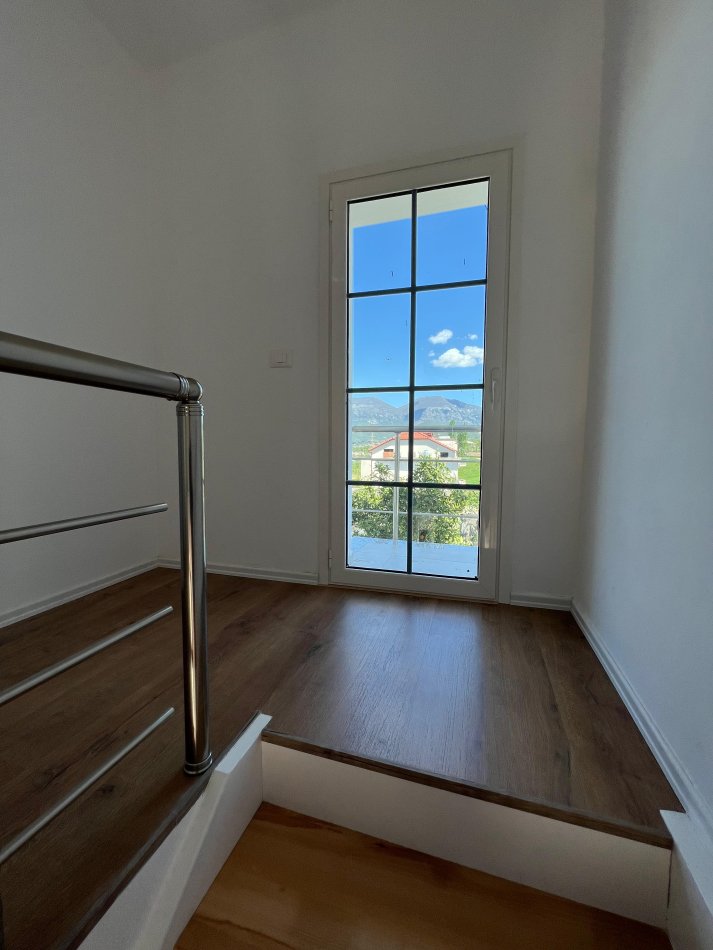 Tirane, shitet Vile 2 Katshe , 380 m² 219.000 €