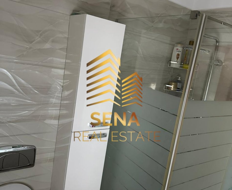 Tirane, jepet me qera apartament 2+1+Ballkon Kati 4, 110 m² 650 € (Rruga Asan Alla)