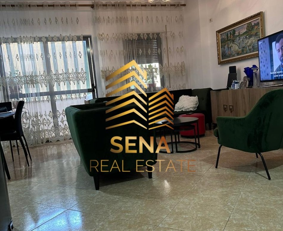 Tirane, jepet me qera apartament 2+1+Ballkon Kati 4, 110 m² 650 € (Rruga Asan Alla)