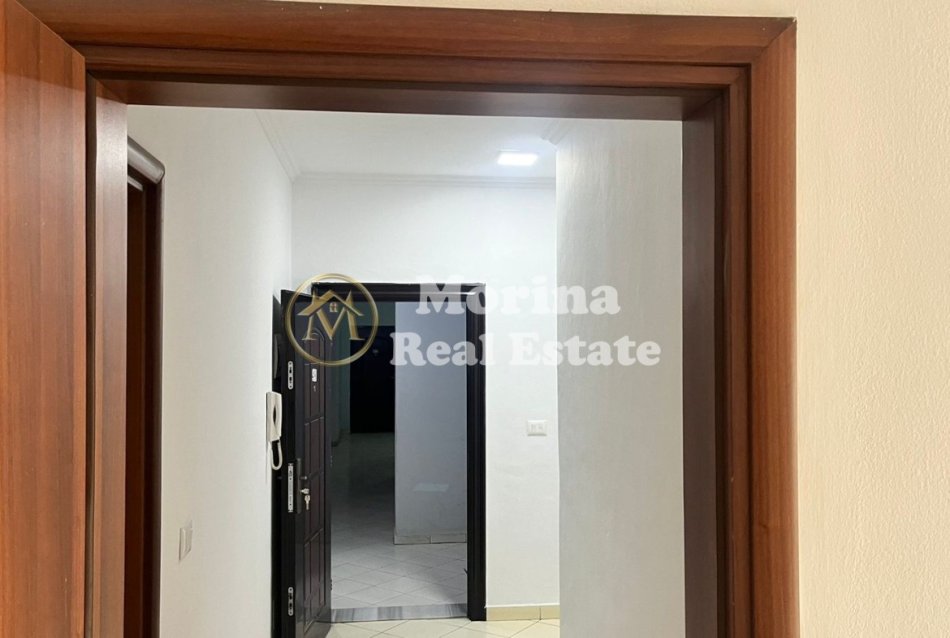 Tirane, jepet me qera apartament 2+1 Kati 9, 100 m² 500 € (Astir)