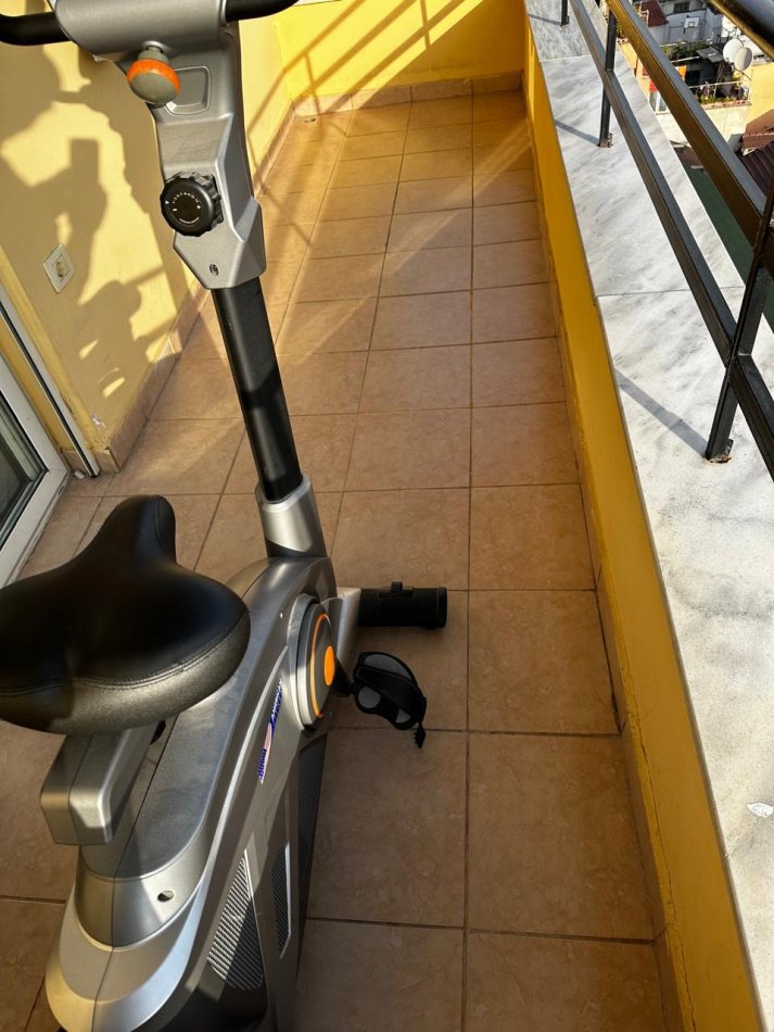 Tirane, shes biciklete fitnesi Fitnes gri metalizato 500 €