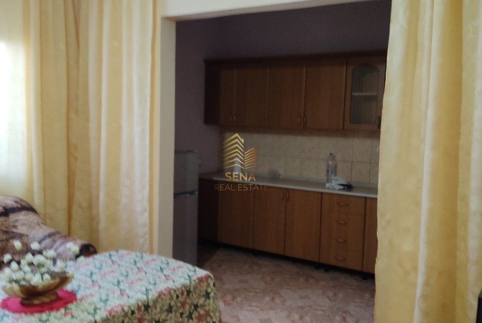 Tirane, jepet me qera shtepi 2+1 Kati 1, 85 m² 350 € (Rruga Pasho Hysa, Ali Demi)
