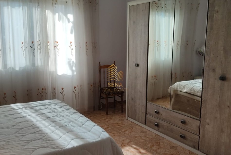 Tirane, jepet me qera shtepi 2+1 Kati 1, 85 m² 350 € (Rruga Pasho Hysa, Ali Demi)