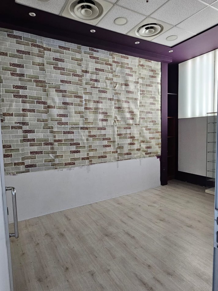 Tirane, jepet me qera ambjent biznesi Kati 0, 17 m² 1.000 €/ MUAJ , (ETC)