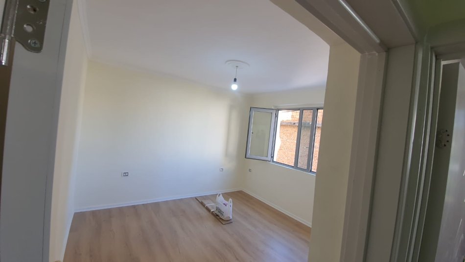 Tirane, Jepet me Qira apartament 2+1 Kati 2, (Kongresi I Manastirit)