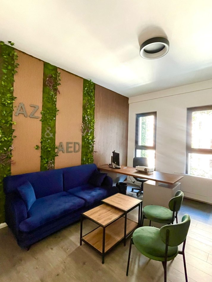Tirane, jepet me qera zyre Kati 4, 135 m² 1.000 € (Rruga e Kavajes)