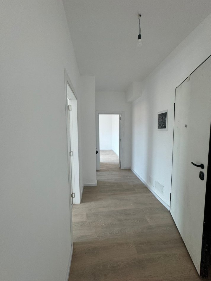 Tirane, jepet me qera ambjent biznesi Kati 2, 100 m² 700 € (Myslym Shyri)