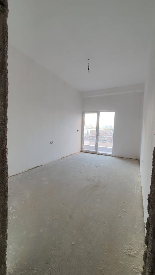 Tirane, shitet apartament 2+1 Kati 2, 117 m² 158.000 € (LAPRAKE)