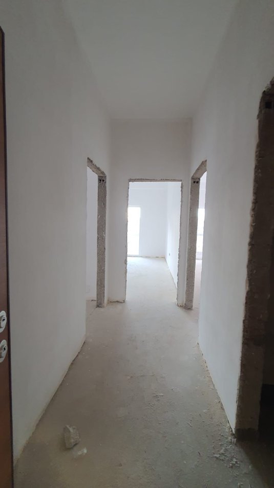 Tirane, shitet apartament 2+1 Kati 2, 117 m² 158.000 € (LAPRAKE)