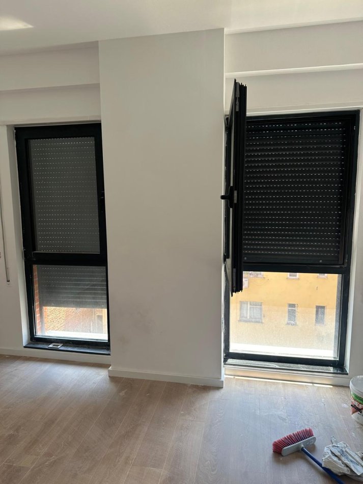 Tirane, jepet me qera ambjent biznesi Kati 2, 67 m² 800 € (Myslym Shyri)