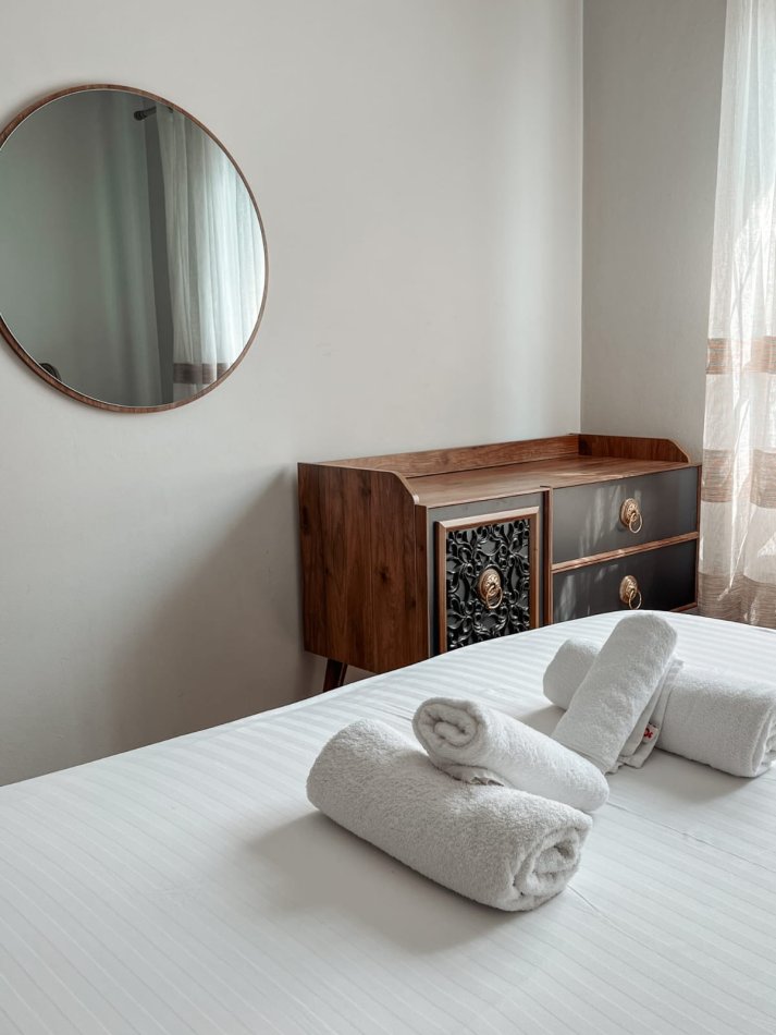 Tirane, jepet me qera apartament 1+1+Ballkon Kati 6, 63 m² 550 € (Rruga 5 Maji)