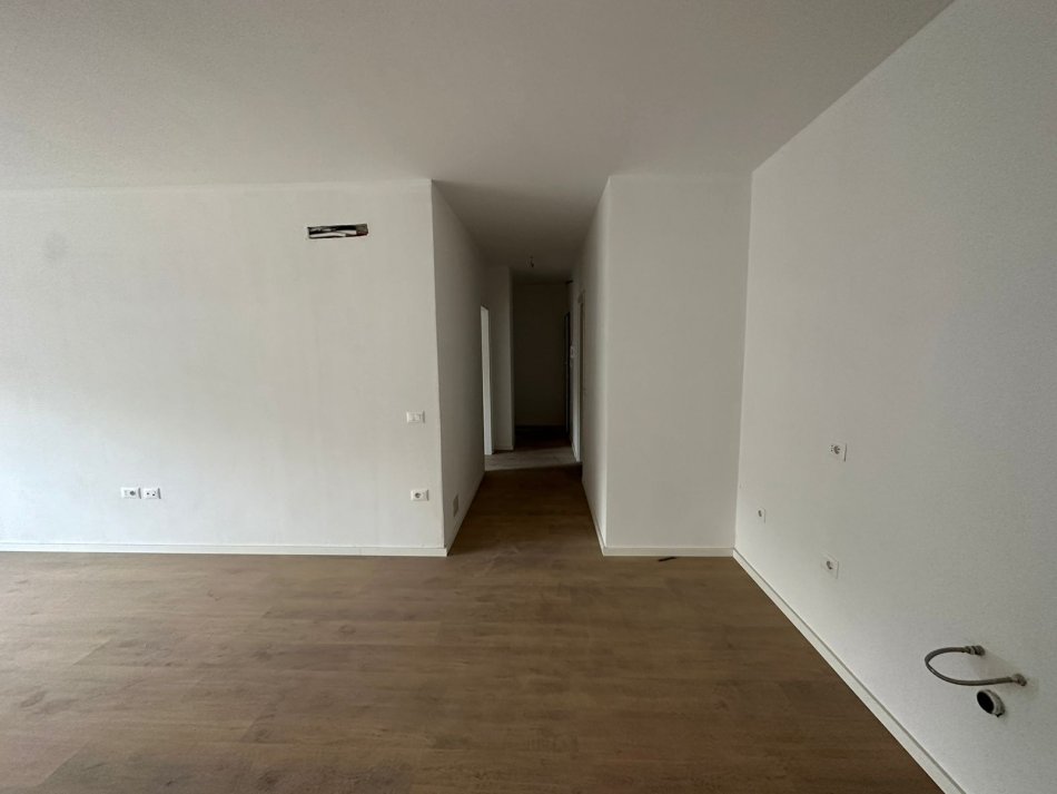 Tirane, shitet apartament 2+1+Ballkon Kati 3, 110 m² (Don Bosko)