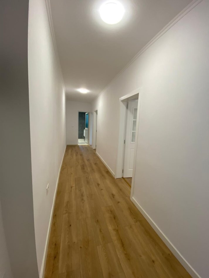 Tirane, shitet apartament 2+1 Kati 2, 83 m² 185.000 € (Blloku i Ambasadave, Tirane)