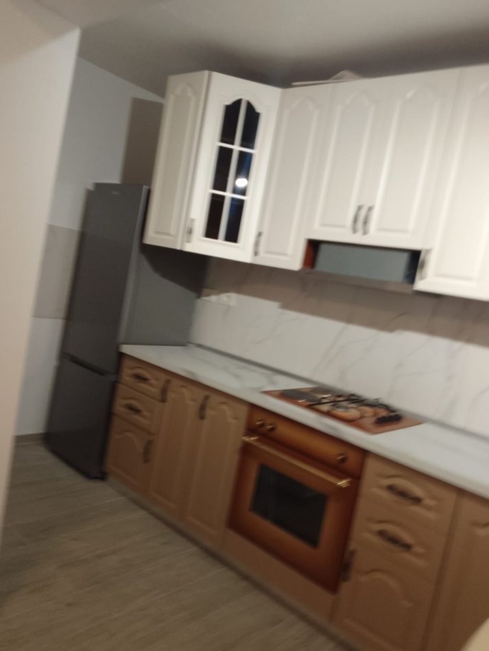 TIRANE. Rruga e Durresit, jepet me qera 2+1+Aneks Kati 1, 600 €