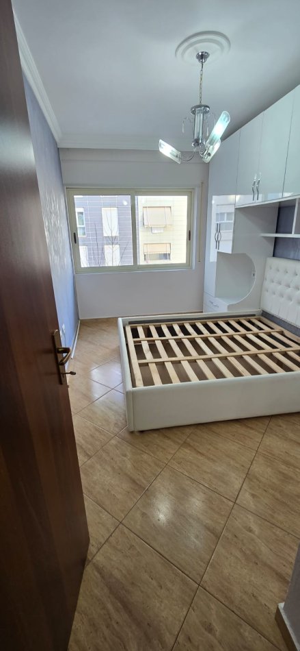 Tirane, shitet apartament 1+1 Kati 3, 57 m² 135.000 € (Rruga Ndre Mjeda)