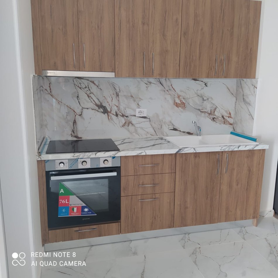 Tirane, jepet me qera apartament 1+1+Ballkon Kati 2, 60 m² 350 € (Pasho Hysa)