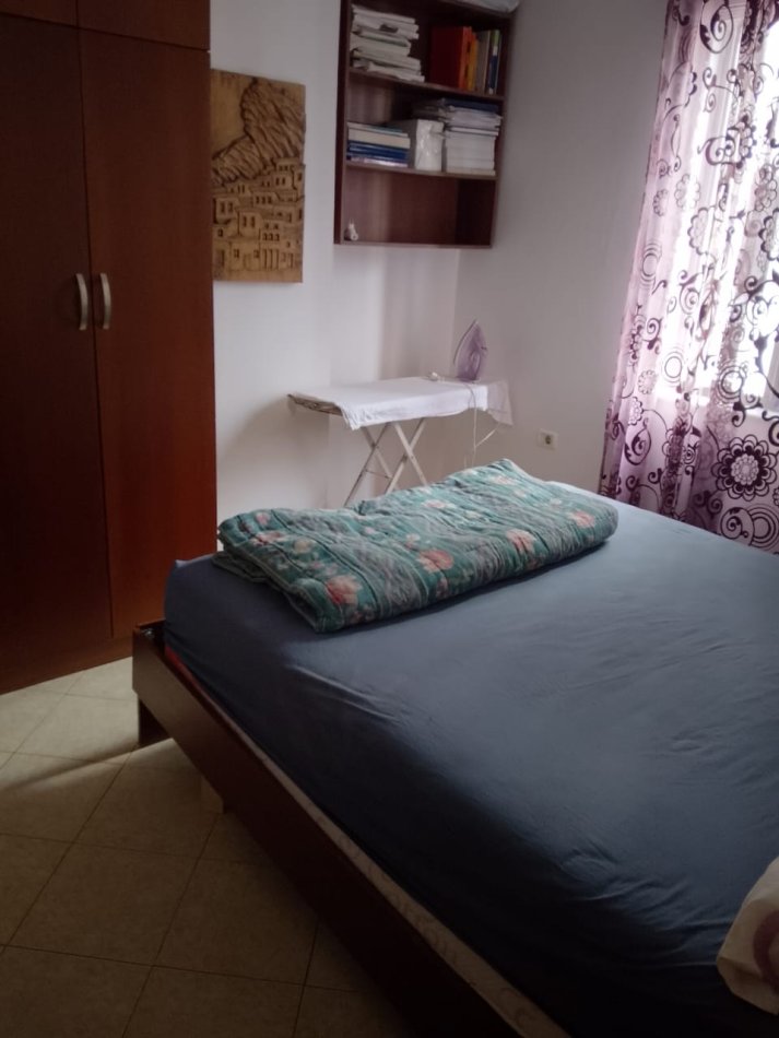 Tirane, jepet me qera apartament 2+1 Kati 5, 90 m² 400 € (5 maji)