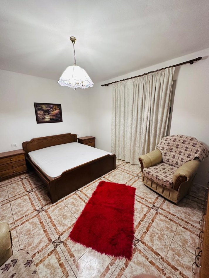 Tirane, jepet me qera apartament 3+1 Kati 4, 100 m² 530 € (Rruga elbasanit)