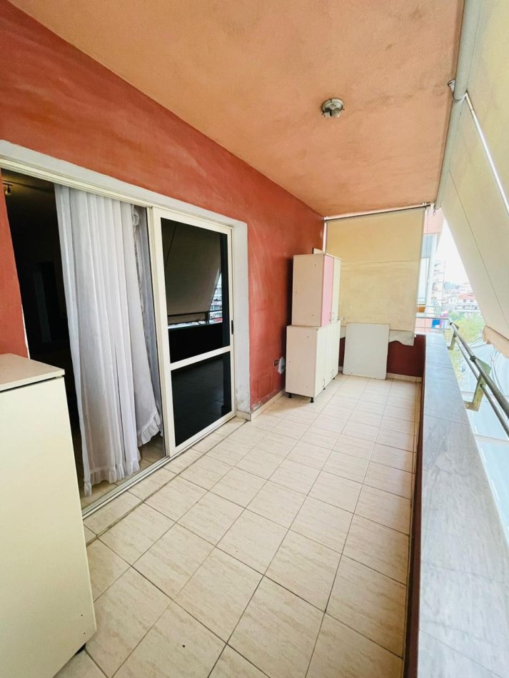 Tirane, jepet me qera apartament 1+1 Kati 3, 59 m² 450 € (Komuna Parisit, Big Market)