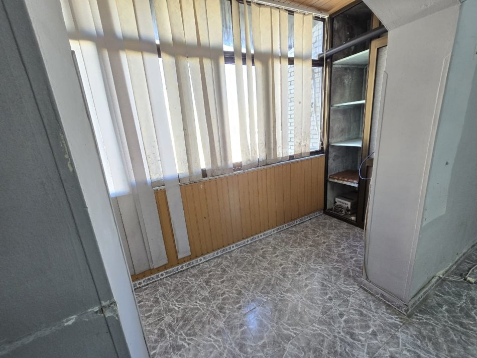 Shqiperi, jepet me qera apartament 2+1 Kati 4, 72 m² 400 € (Rruga Ali Demi)