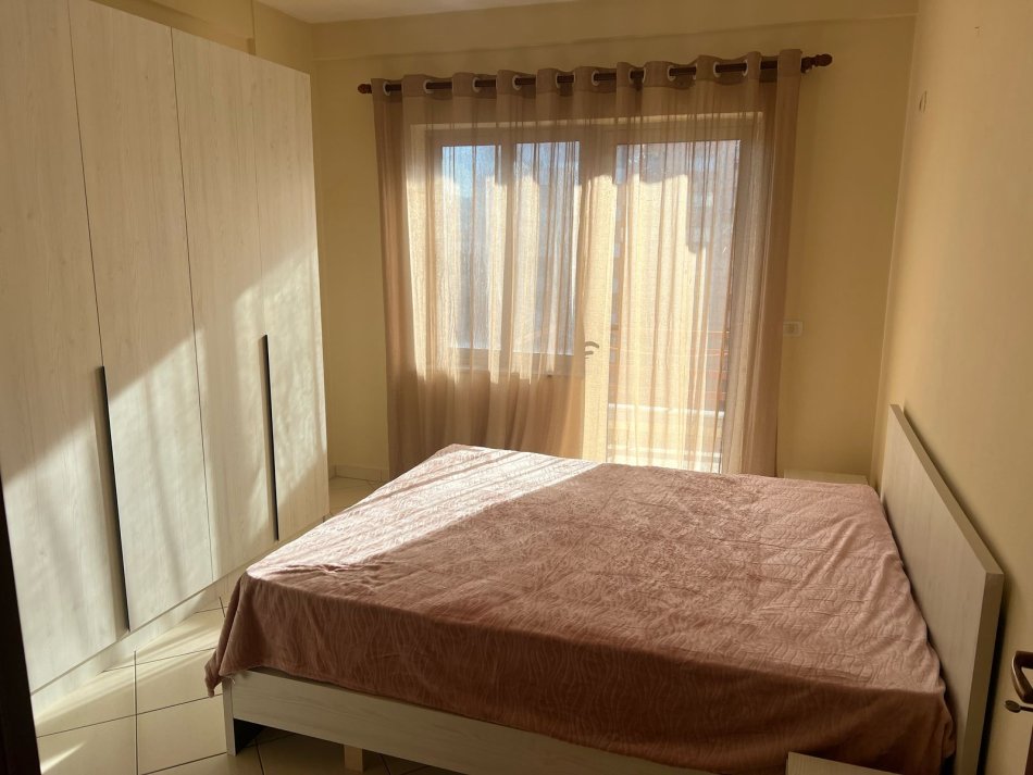 Tirane, jepet me qera apartament 2+1 Kati 8, 61 m² 450 € (Astir, Ish-Alfa Bank)