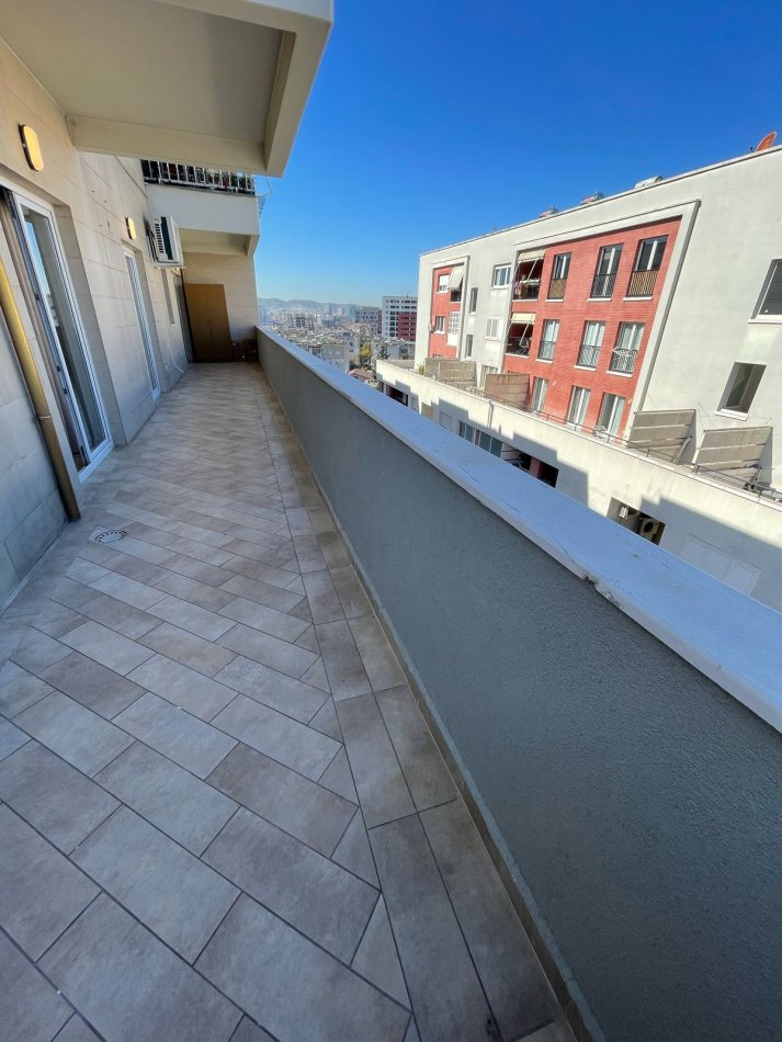 Tirane, shitet apartament 2+1+Ballkon Kati 6, 123 m² 190.000 € (Xhanfize Keko)