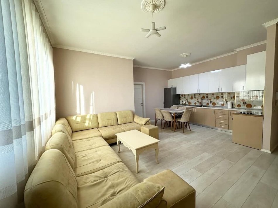 Tirane, shitet 2+1 Kati 2, 104 m² 165.000 € (Kinostudio)