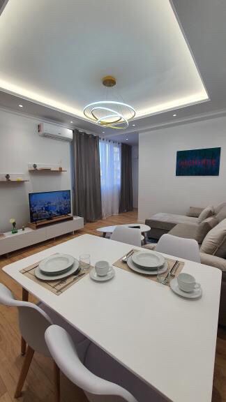 Tirane, jap me qera apartament duplex 1+1 Kati 7, 70 m² 550 € (Zogu zi)