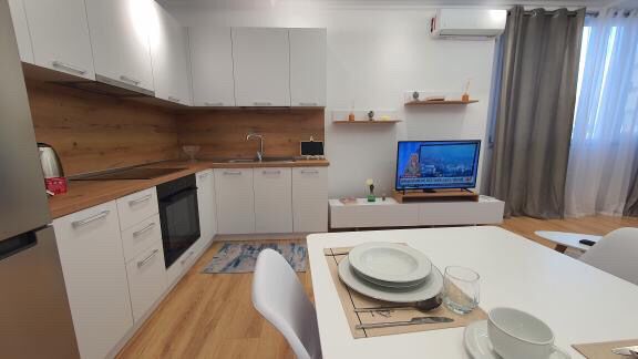 Tirane, jap me qera apartament duplex 1+1 Kati 7, 70 m² 550 € (Zogu zi)