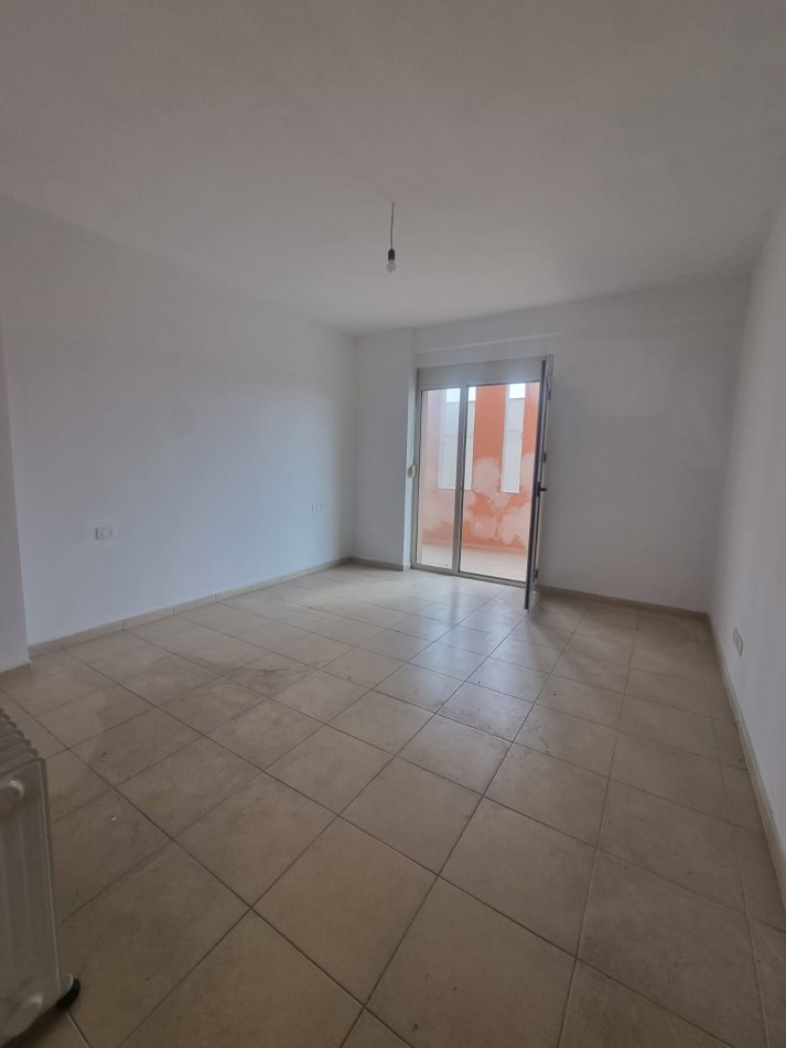 Durres, shitet apartament 3+1 , 133 m² 110.000 € (Durres prane tropikalit)