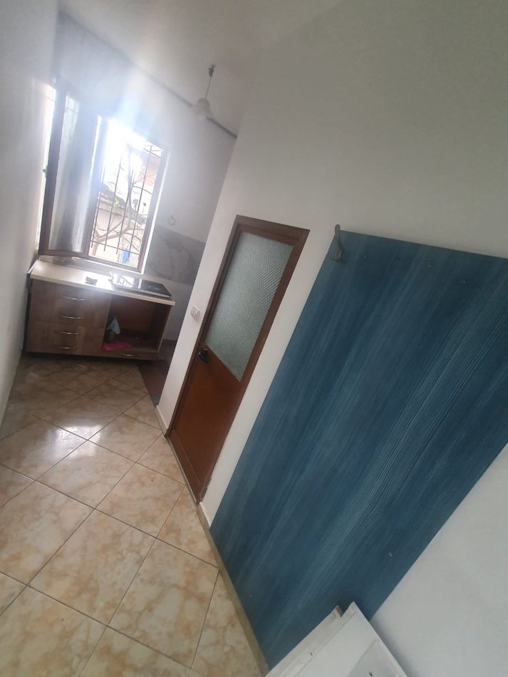 Tirane, jepet me qera apartament 1+1 Kati 1, 70 m² 350 € (Selite)
