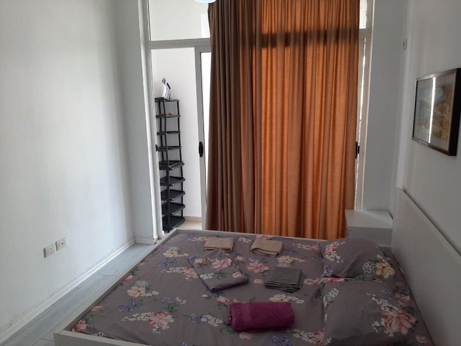 Tirane, jepet me qera apartament 1+1 Kati 7, 60 m² 650 € (Kika 2)